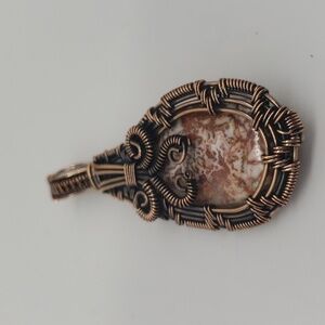 741- Natural Stone Pendant Necklace Wire Wrapped Handmade NWT